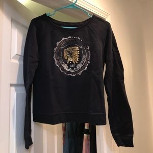 Sweatshirt with design